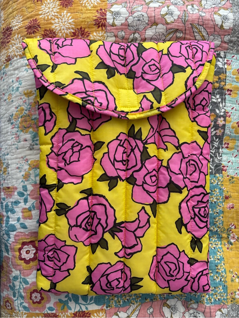 BAGGU 16 inch puffy laptop sleeve Bright Yellow & pink roses